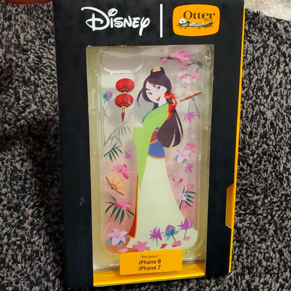 Disney Otter Box iphone 8/7 Mulan